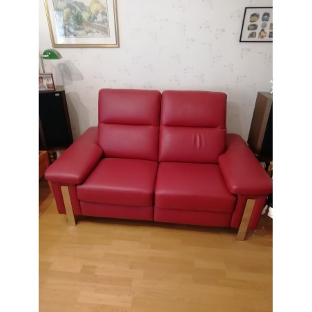 Canapé d'occasion 2 places en cuir rouge de MB Salon