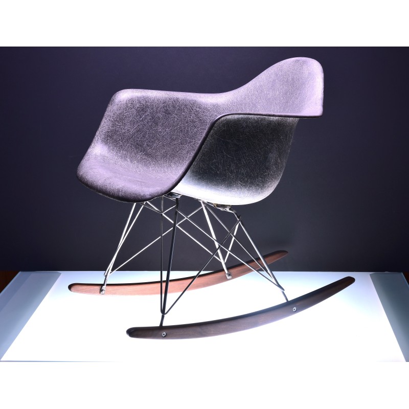 CHARLES & EAY EAMES ROCKING CHAIR