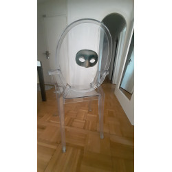 Fauteuil Louis Ghost transparent philippe starck
