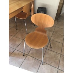 Bulthaup table and Fourmi chairs - so chic so design