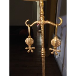 Lampadaire vintage en bronze doré de wael pour fondica sur so chic so design 