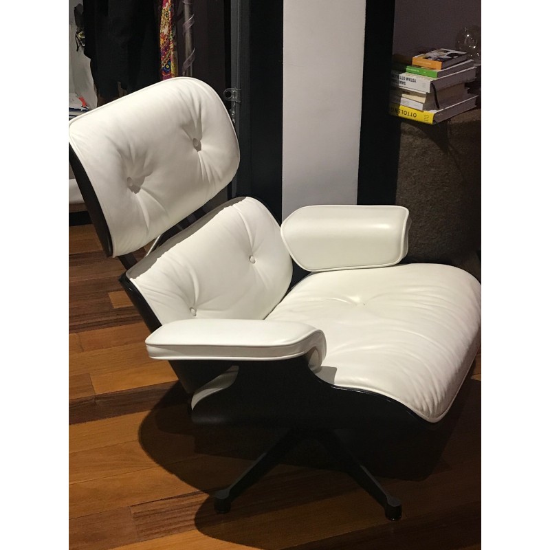 Fauteuil Eames lounge cuir blanc et bois ébène sur mesure sur so chic so design 
