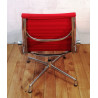 Office chair EA116 on the high-end second-hand So Chic So Design website
