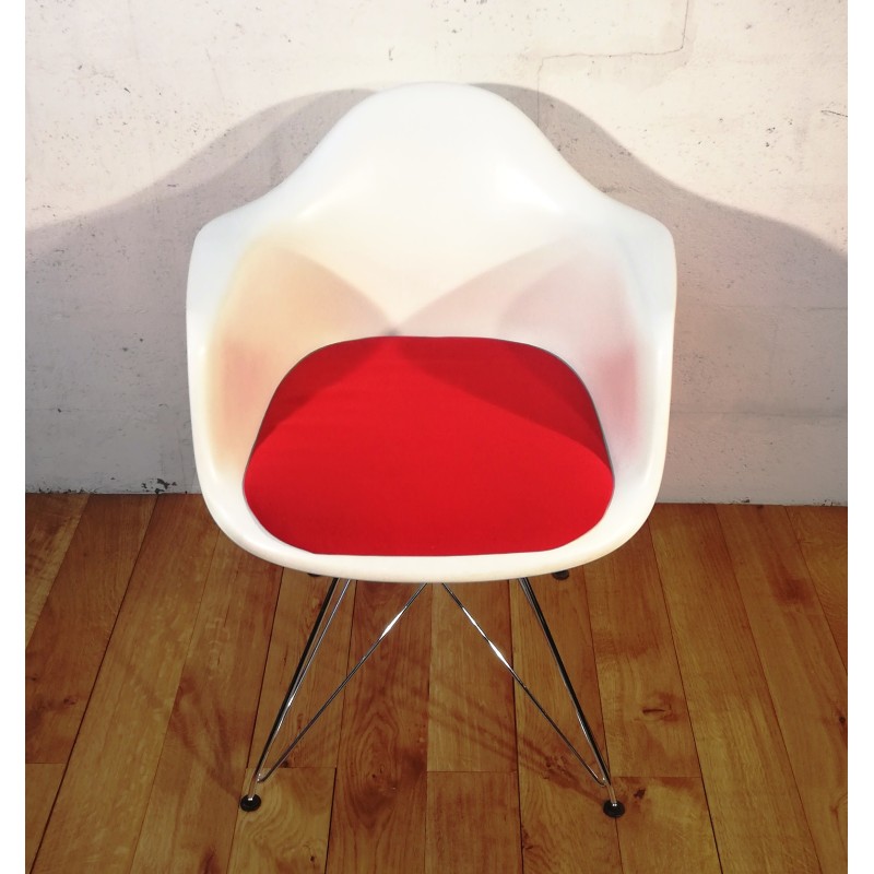 Chaise DAR, Charles & Ray Eames sur le site de l'occasion haut de gamme So Chic So Design