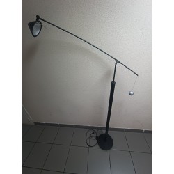 Lampadaire Nestore d'Artemide avec contrepoids de Carlo Forcolini,