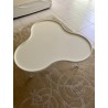 Table basse Flower Mono Swedese par Christine Schwarzer