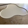 Table basse Flower Mono Swedese par Christine Schwarzer