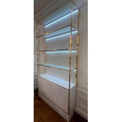 étagères vitrines sur mesures