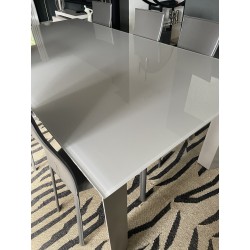 Table en verre