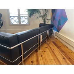 Canapé LC3 cuir noir par Le Corbusier pour Cassina