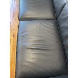 Canapé LC3 cuir noir par Le Corbusier pour Cassina